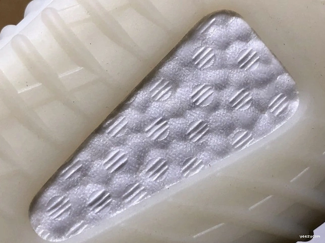 Yeezy Adidas White Cream 350 Boost V2 CP9366 0723